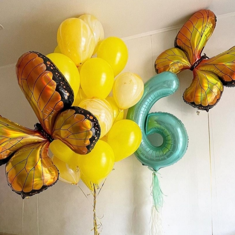 яркие желтые шарики с большими бабочками на 6 лет девочке