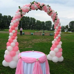Свадебная арка из шаров стационарная 
