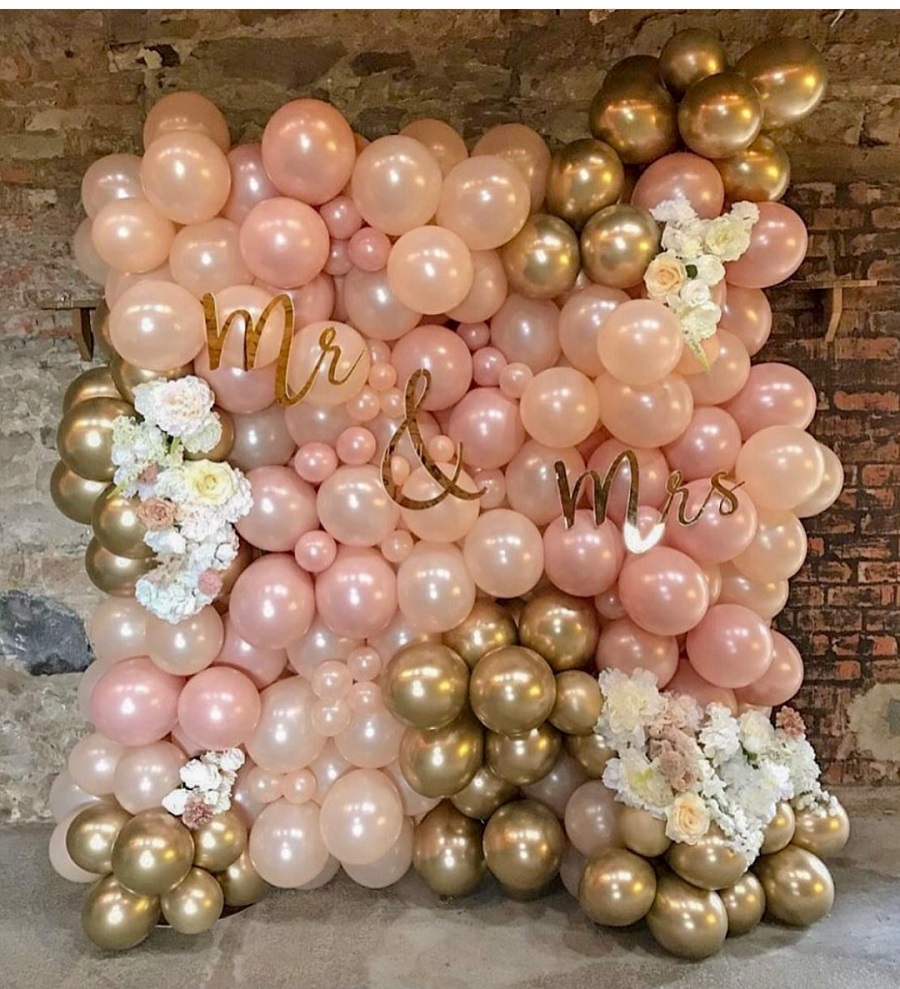 воздушная стена из шаров на свадьбу 