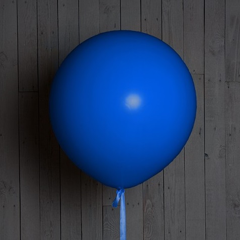 большой синий шар