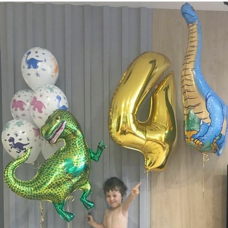 композиция из шаров с динозаврами на день рождения ребенка