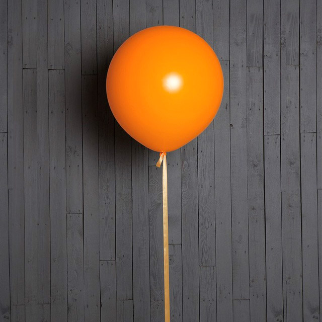 большой оранжевый шар