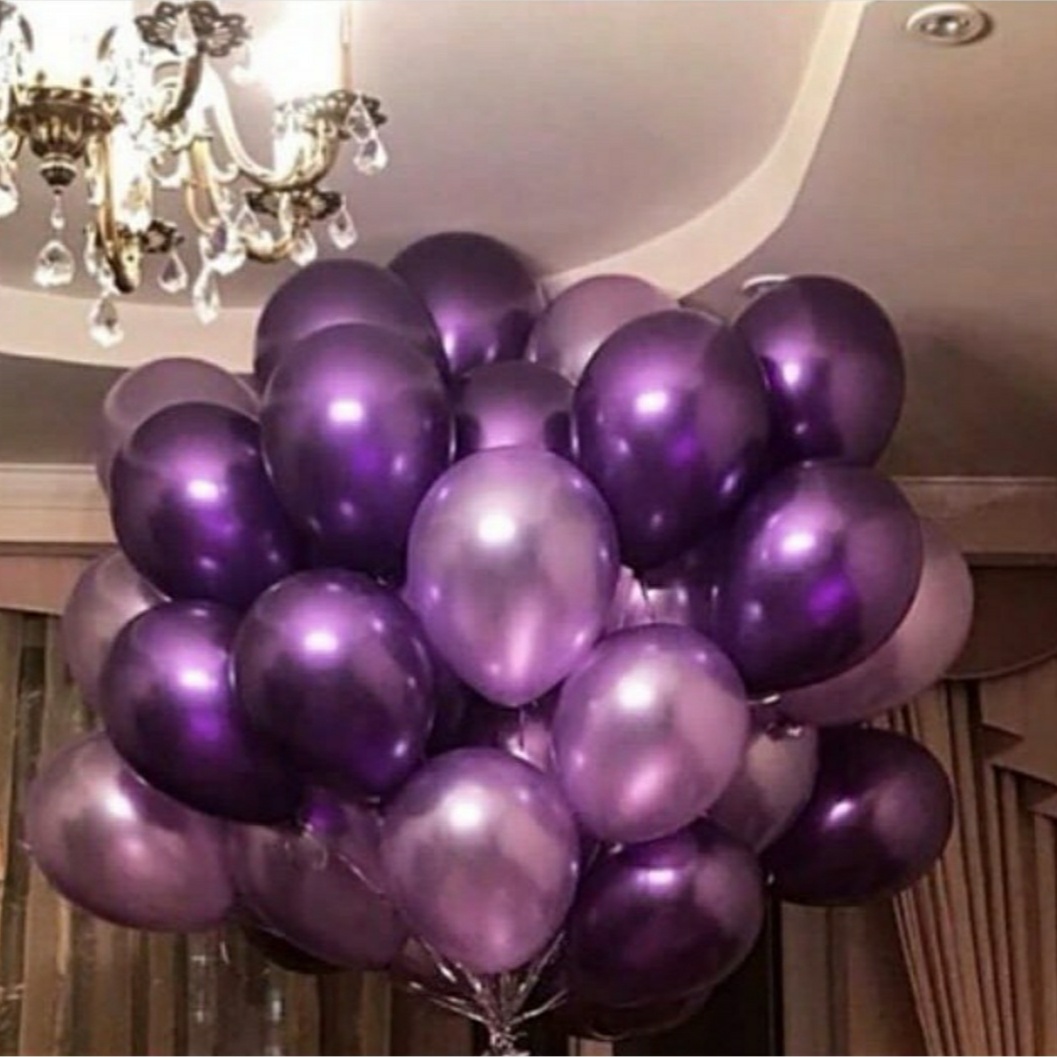стильное облако из фиолетовых шаров